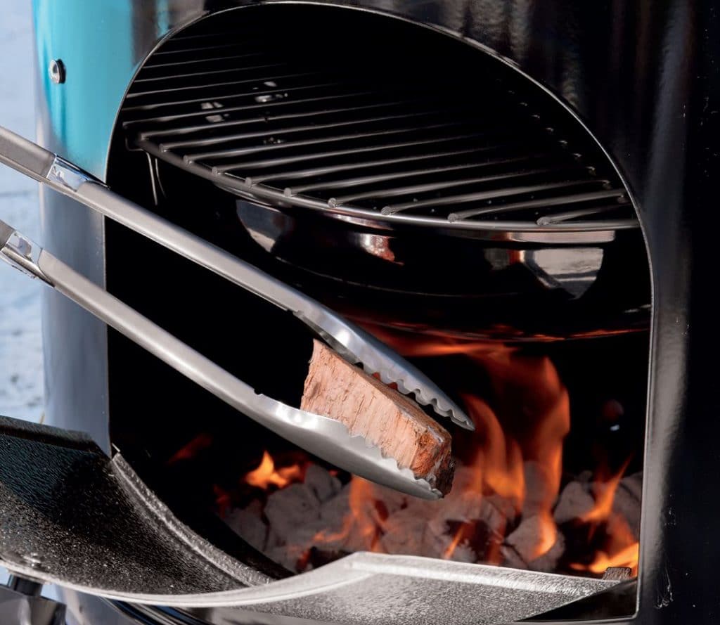 6 Best Smokers under $1000 — Make Appetizing Meals for the Whole Family Like a Pro!