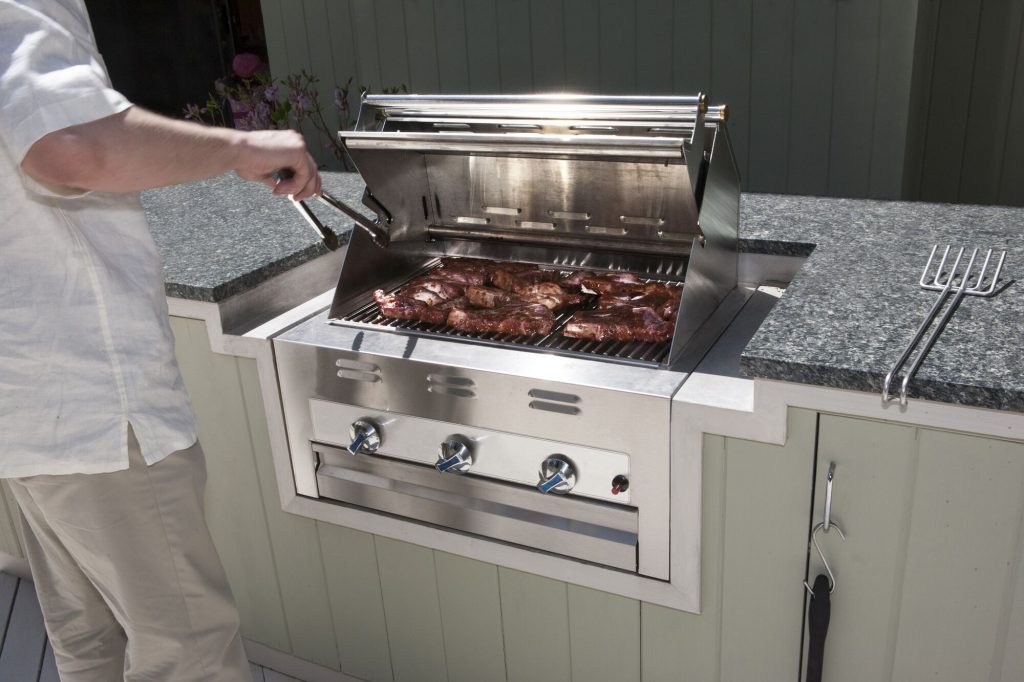 8 Most Effective Built In Grills — Reviews and Buying Guide