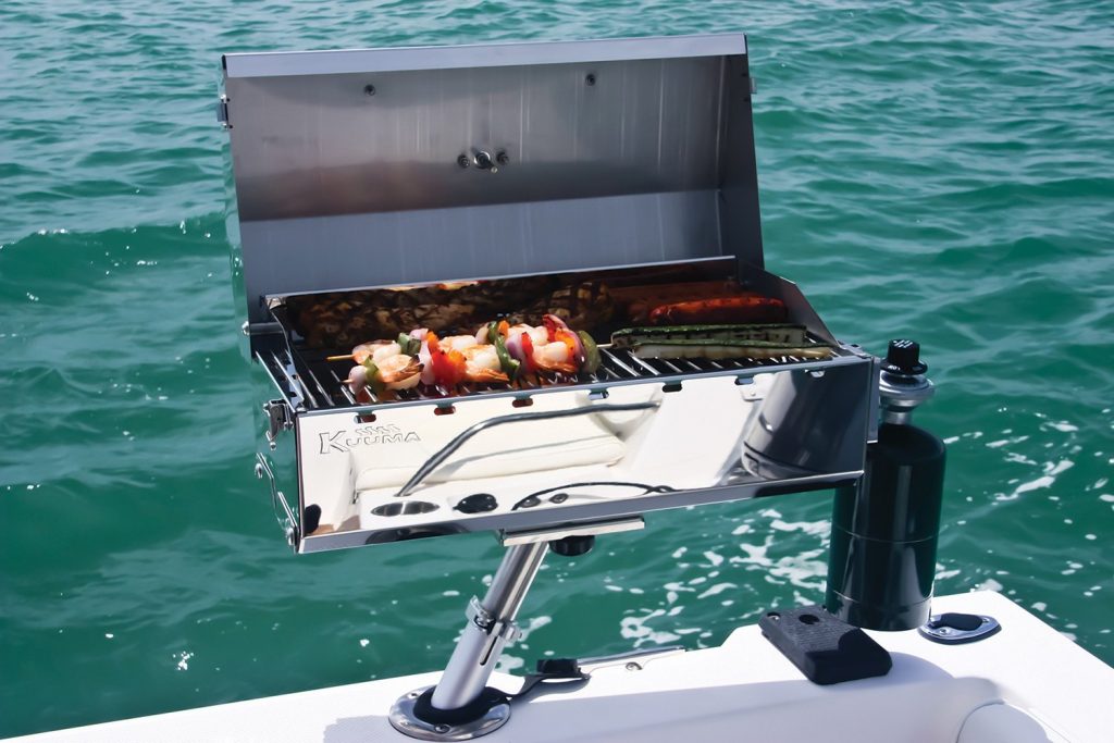 5 Best Pontoon Boat Grills to Enjoy Your Voyage to the Full